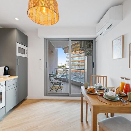 Appartement Bord De Mer « La Petite Ma-Line » Cagnes-sur-Mer Exterior photo